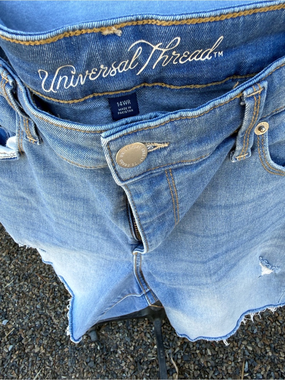 Universal Thread Light Wash Women's Denim Jeans